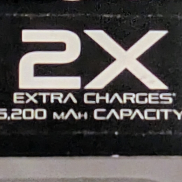 Blackweb Slim All-in-One Portable Battery Pack - Picture 10 of 11